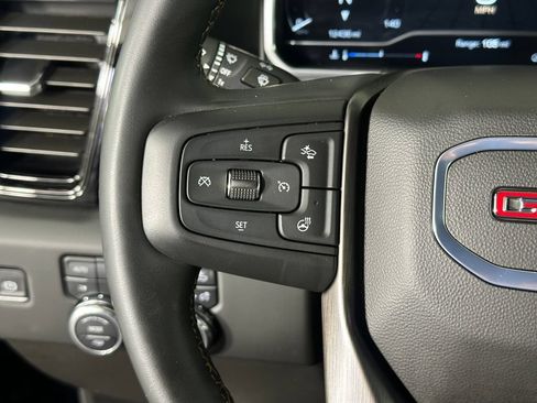 Used 2025 GMC Sierra 2500 AT4 w/ AT4 Premium Plus Package AWD/4WD image 13