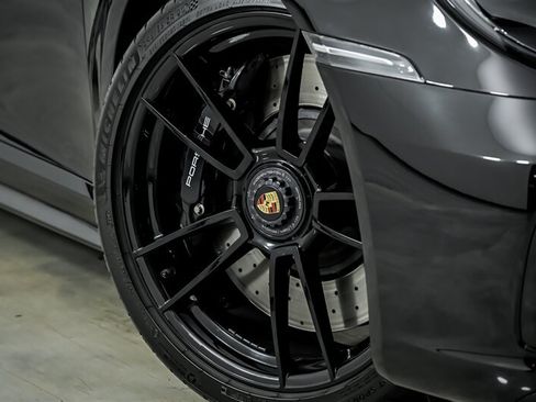 Used 2023 Porsche 911 GT3 RS image 3