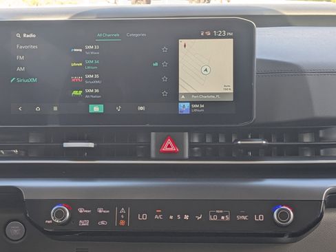 New 2026 Kia Carnival LXS image 24