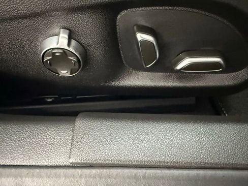 Used 2022 Cadillac CT5 V w/ LPO, ONYX Package image 34