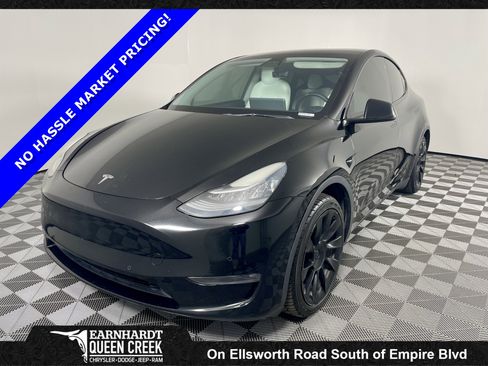 Used 2021 Tesla Model Y Long Range image 1