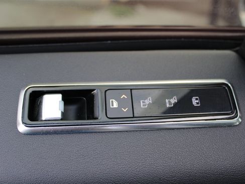 Used 2018 Land Rover Range Rover Supercharged image 26