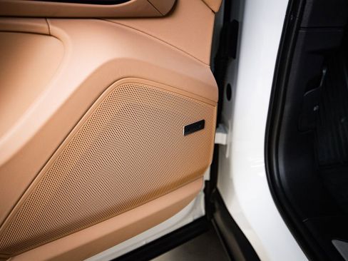 New 2026 Porsche Cayenne AWD/4WD image 21