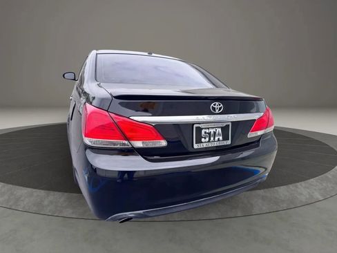 Used 2011 Toyota Avalon Limited image 6