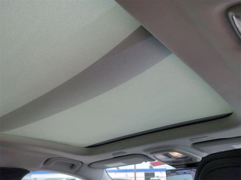 New 2026 Volvo V60 B5 Cross Country Ultra w/ Protection Package Premier image 22