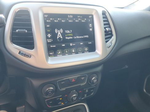 Used 2021 Jeep Compass Latitude FWD image 25