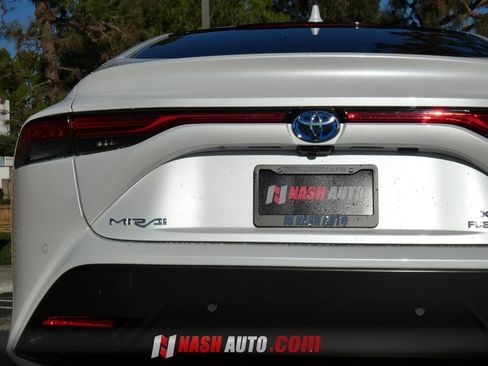 Used 2022 Toyota Mirai w/ Advanced Technology Package RWD image 12