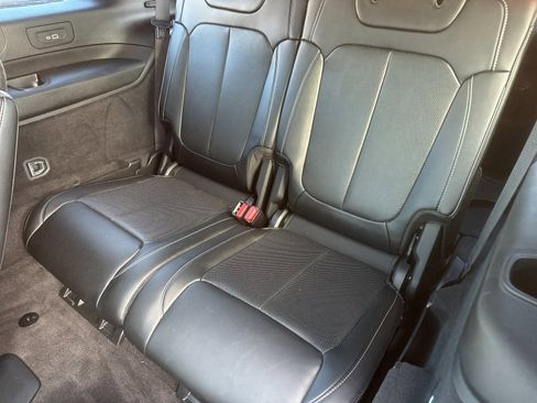 Used 2021 Jeep Grand Cherokee L Overland w/ Luxury Tech Group IV image 15