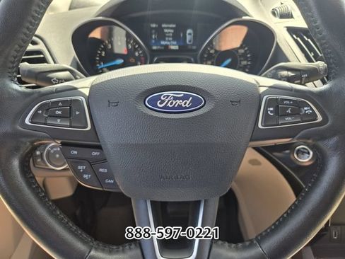 Used 2019 Ford Escape Titanium FWD image 27