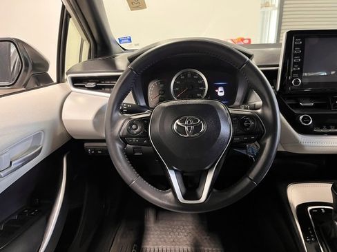 Used 2020 Toyota Corolla SE image 21