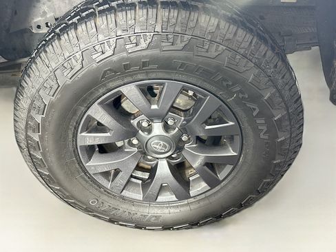 Used 2021 Toyota Tacoma SR5 image 11