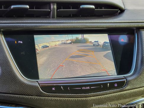 Used 2017 Cadillac XT5 FWD image 20