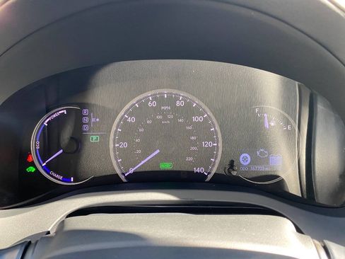 Used 2013 Lexus CT 200h w/ Premium Pkg w/Navigation FWD image 14