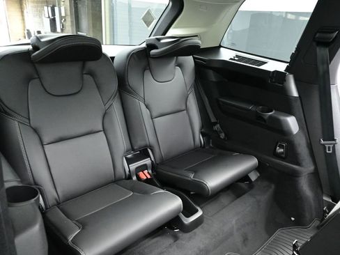 New 2026 Volvo XC90 T8 Ultra w/ Protection Package AWD/4WD image 16