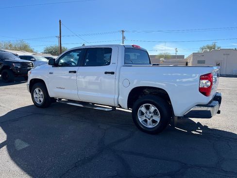 Used 2015 Toyota Tundra SR5 image 8