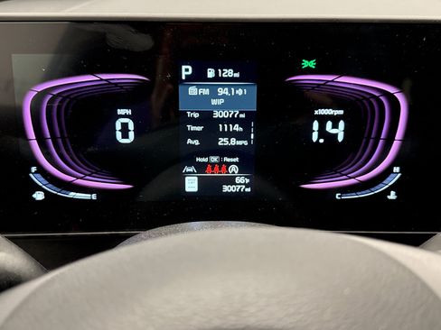 Used 2025 Kia Sportage X-Line w/ Premium Package AWD/4WD image 13