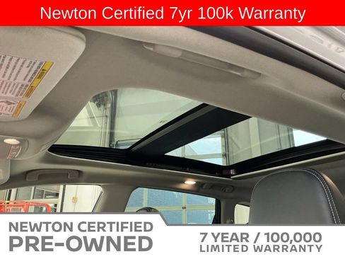 Used 2024 Nissan Murano SL FWD image 9