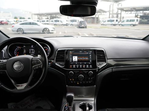 Used 2021 Jeep Grand Cherokee Trailhawk AWD/4WD image 19