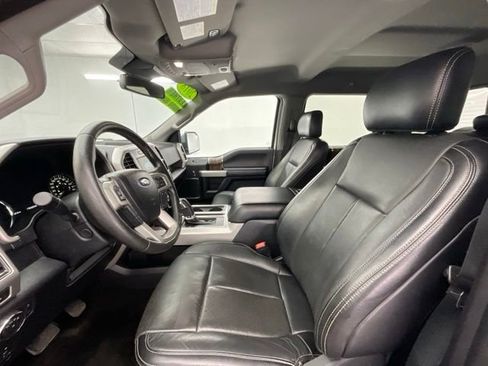 Used 2018 Ford F150 Lariat w/ Equipment Group 502A Luxury AWD/4WD image 15
