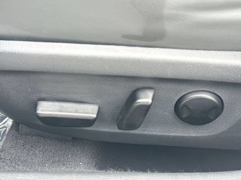 Used 2024 MAZDA MAZDA3 s FWD image 14