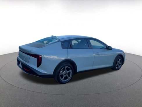 Used 2025 Kia K4 LXS image 14