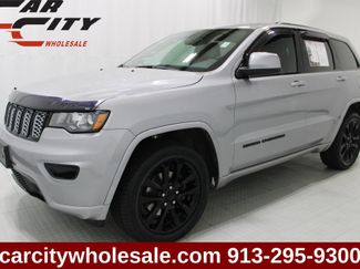 Used 2019 Jeep Grand Cherokee Altitude AWD/4WD video 1