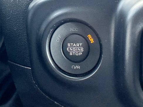 Used 2022 Jeep Gladiator Overland w/ Popular Equipment Package AWD/4WD image 29