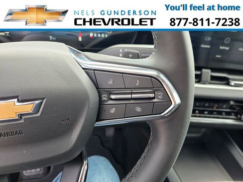 New 2026 Chevrolet Equinox LT w/ Convenience Package II AWD/4WD image 28