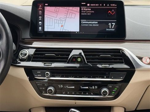 Used 2023 BMW 530e image 17