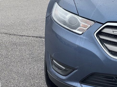 Used 2018 Ford Taurus SEL image 7