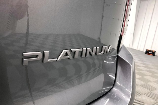 Used 2025 Nissan Armada Platinum AWD/4WD image 9