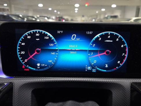 Used 2022 Mercedes-Benz CLA 250 4MATIC image 26