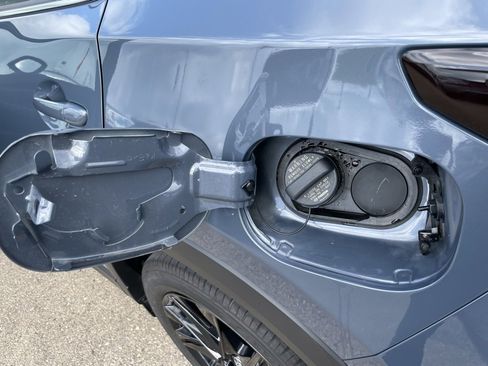 Used 2025 MAZDA CX-5 Carbon Edition image 59