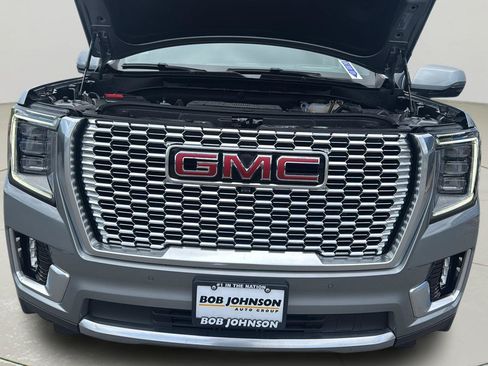 Used 2024 GMC Yukon XL Denali AWD/4WD image 20