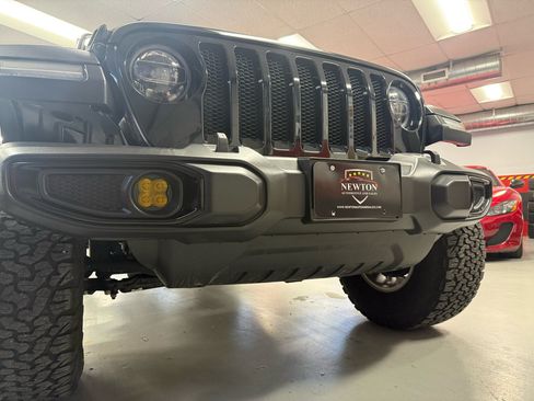 Used 2022 Jeep Wrangler Unlimited Sport image 21