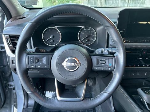 Used 2023 Nissan Rogue SL w/ SL Premium Package AWD/4WD image 16