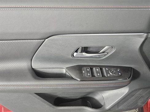 New 2026 Nissan Kicks SR w/ Cold Weather Package image 37