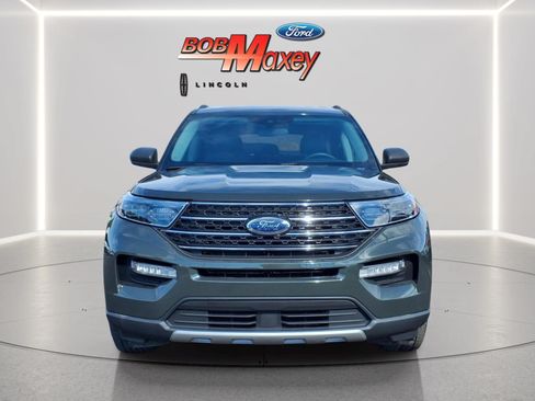 Used 2024 Ford Explorer XLT w/ Equipment Group 202A AWD/4WD image 2