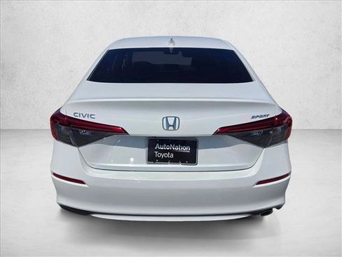 Used 2024 Honda Civic Sport image 6