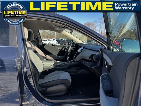 Used 2024 Subaru Outback Premium image 38