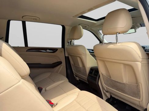 Used 2019 Mercedes-Benz GLS 450 4MATIC image 31