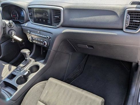 Used 2020 Kia Sportage LX AWD/4WD image 17