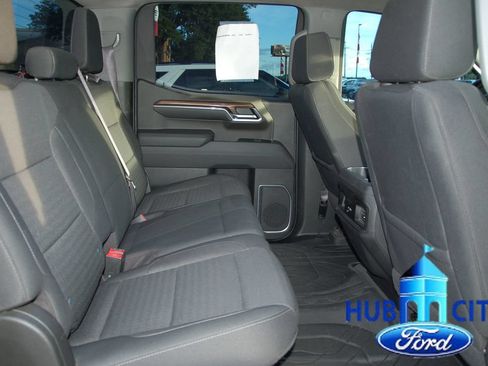 Used 2022 Chevrolet Silverado 1500 LT RWD image 14