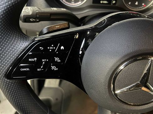 Used 2025 Mercedes-Benz Sprinter 2500 image 28