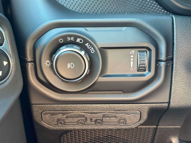 New 2027 Jeep Wrangler Unlimited Rubicon AWD/4WD image 18