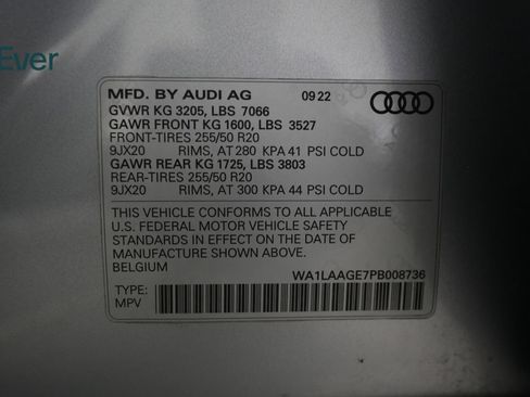 Used 2023 Audi e-tron Premium Plus w/ Premium Plus Package AWD/4WD image 28