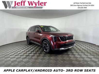 Used 2025 Kia Sorento S w/ Panoramic Sunroof Package