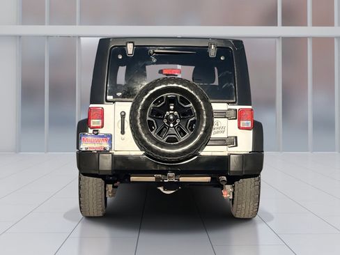 Used 2018 Jeep Wrangler Unlimited Sport image 5