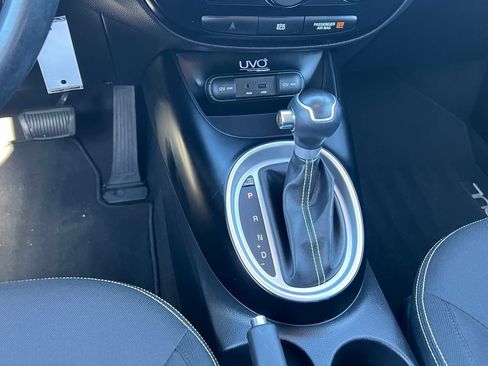 Used 2015 Kia Soul + FWD image 21