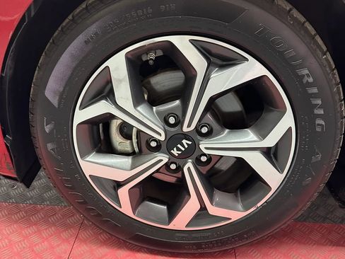Used 2021 Kia Forte LXS FWD image 33